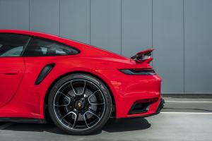 Porsche 911 Turbo S 2020 года  (UK)
